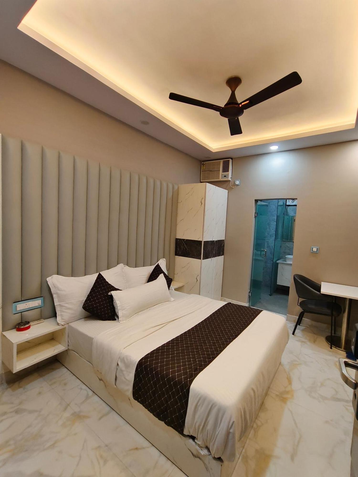 Hotel New Imperial Ghaziabad Dış mekan fotoğraf